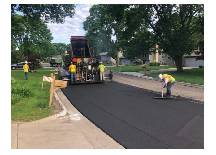Asphalt paving